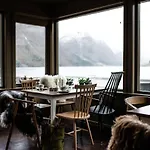 Fjordstove - Huseby Hotelldrift As 2* フィアランド