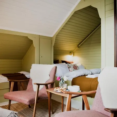 فندق Fjordstove - Huseby Hotelldrift As فجارلاند