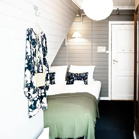 فندق Fjordstove - Huseby Hotelldrift As 2*
