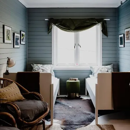 Hotel Fjordstove - Huseby Hotelldrift As Fjaerland