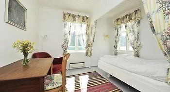 Fjordstove - Huseby Hotelldrift As فندق 2*