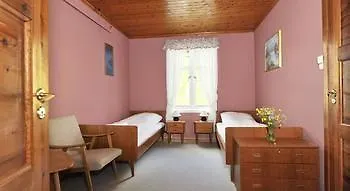 فندق Fjordstove - Huseby Hotelldrift As 2*