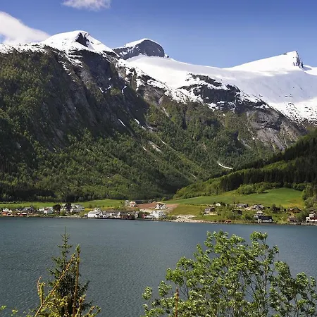 فندق Fjordstove - Huseby Hotelldrift As فجارلاند