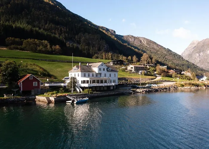Fjordstove - Huseby Hotelldrift As Fjaerland