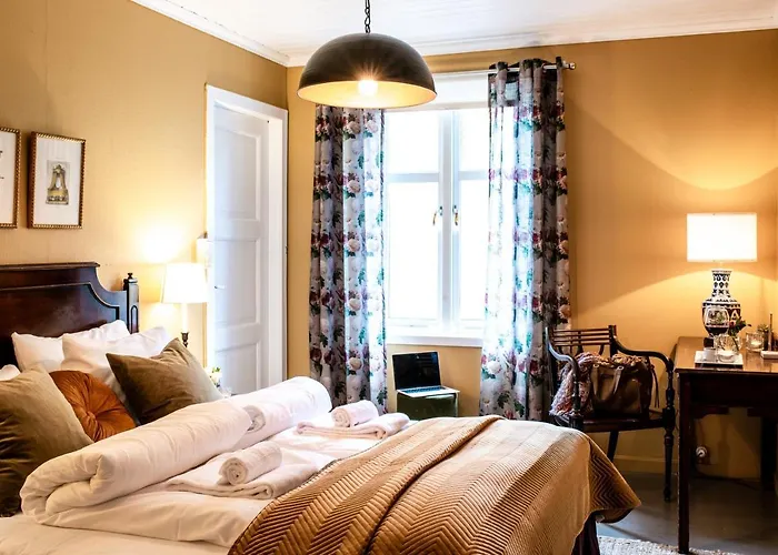 Fjordstove - Huseby Hotelldrift As 2* Fjaerland