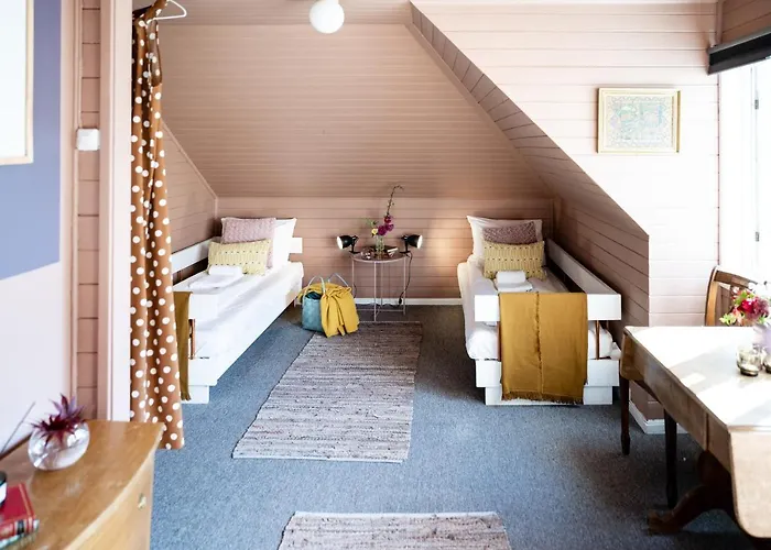 Fjordstove - Huseby Hotelldrift As 2*