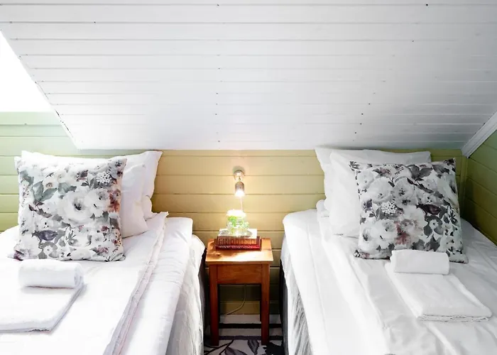 Fjordstove - Huseby Hotelldrift As 2* Fjaerland