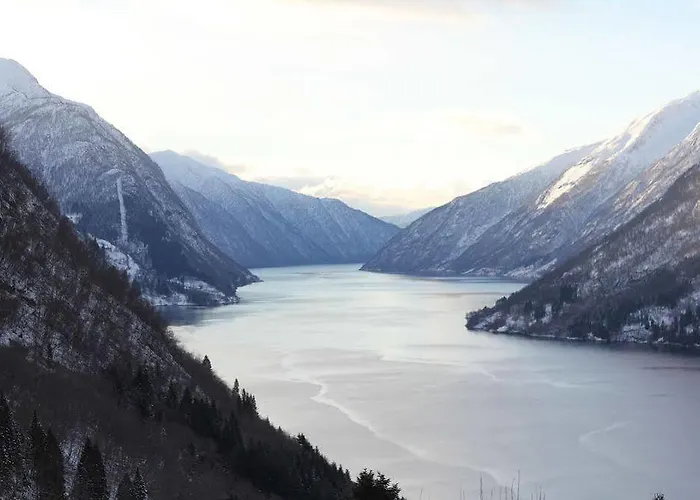 Fjordstove - Huseby Hotelldrift As 2*